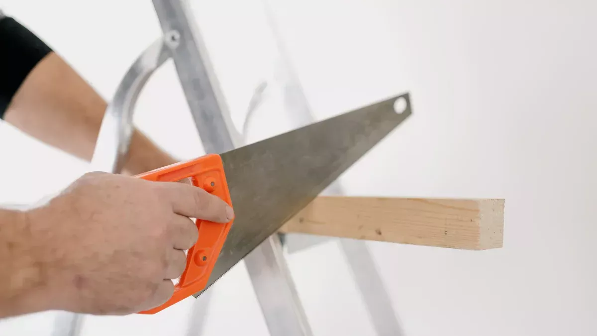 Ручные пилы для деревообработки: типы, использование и то, что вам нужно