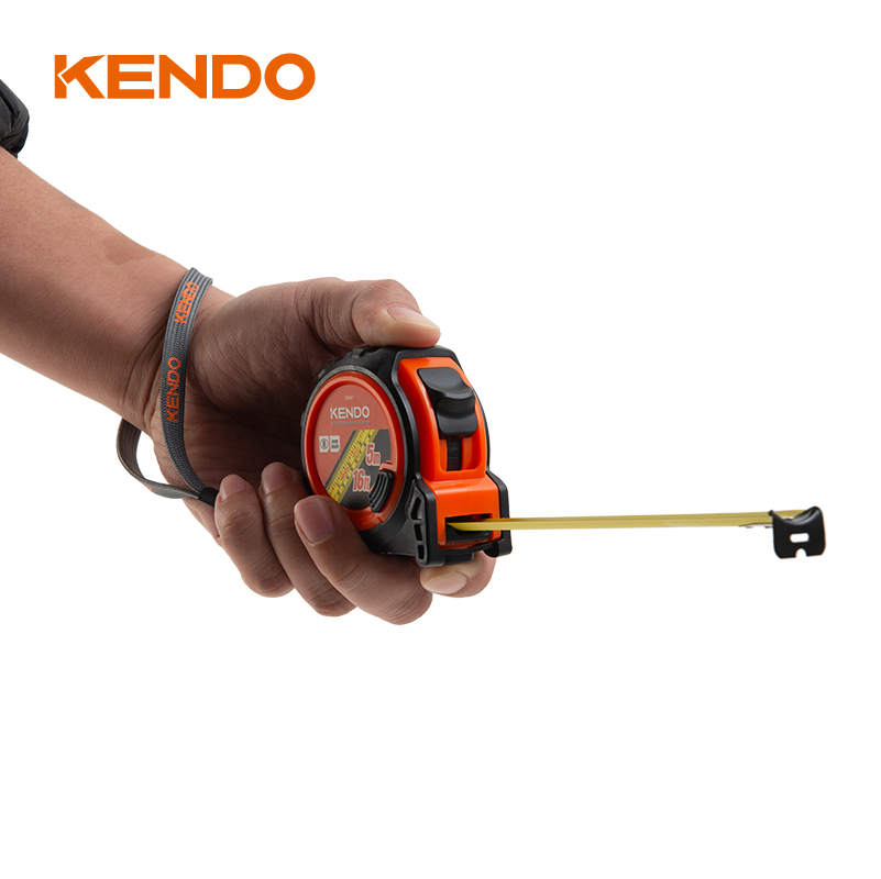 Метрическая и дюймовая рулетка