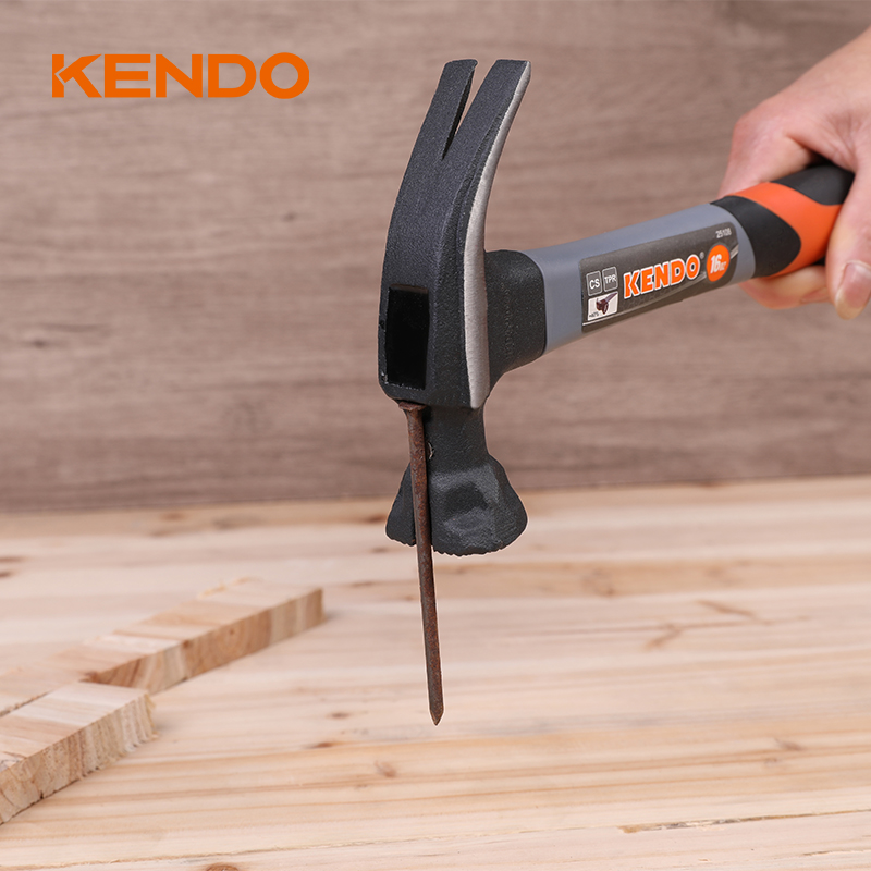 Какова роль Claw Hammer?